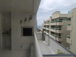 Bombas frente al mar